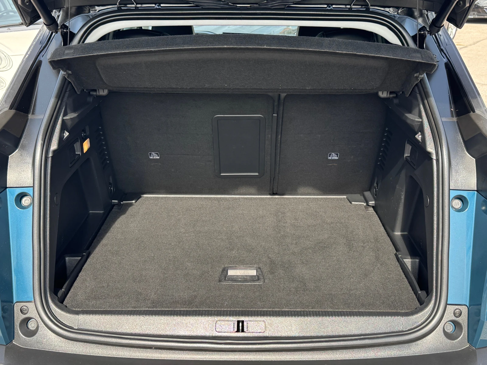 Peugeot 3008 1.5HDI-ALLURE-ЛИЗИНГ, снимка 4 - Автомобили и джипове - 56394214