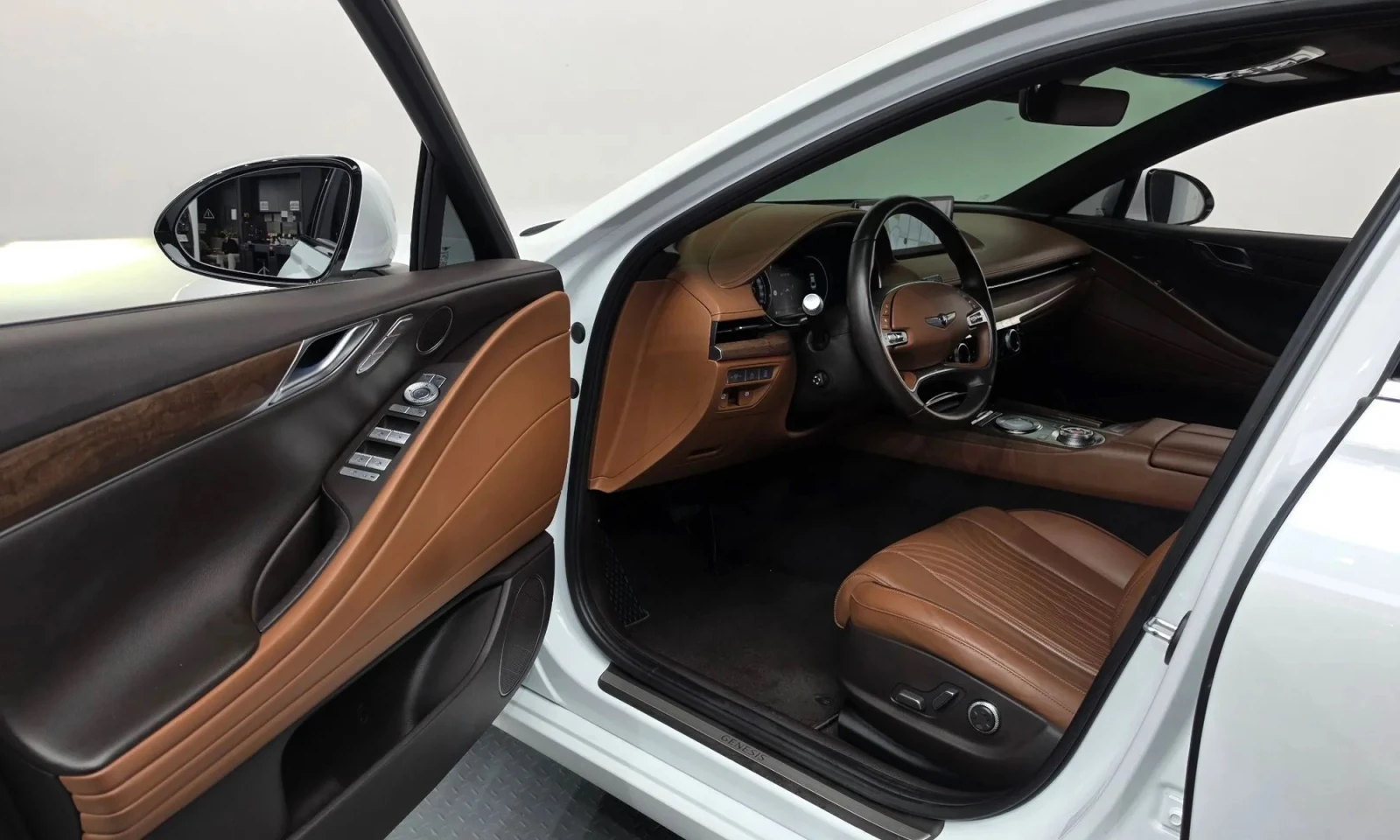 Genesis G80, снимка 15 - Автомобили и джипове - 56663358