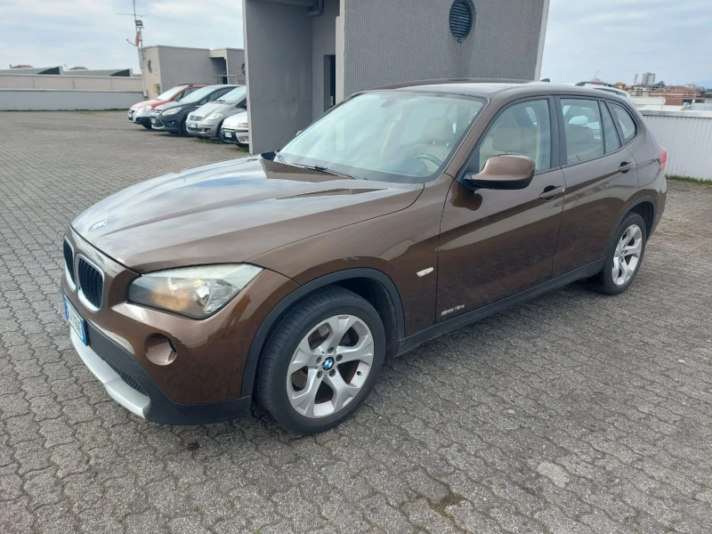 BMW X1 2.0D..143КС..НАВИ/КОЖА/ИТАЛИЯ/6СК/, снимка 4 - Автомобили и джипове - 49548547