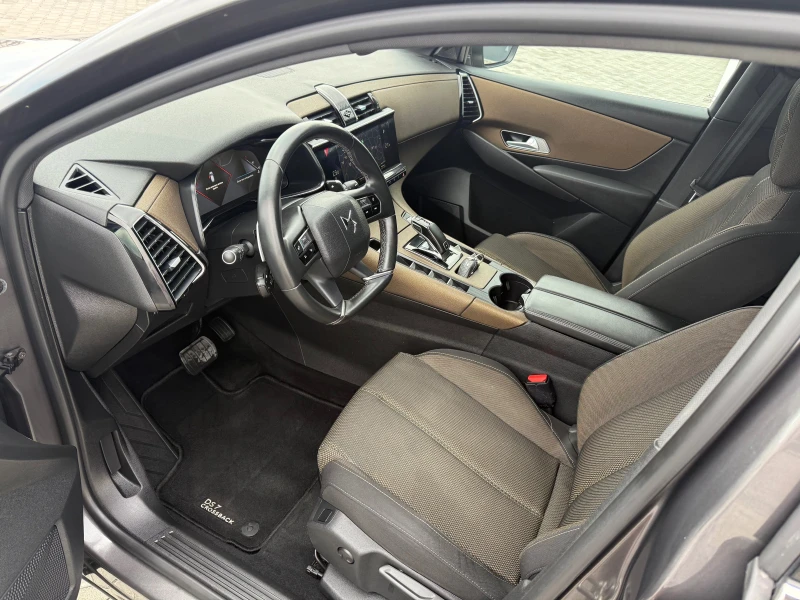 DS DS 7 Crossback 2.0HDI 180 ks Собствен лизинг !!!, снимка 10 - Автомобили и джипове - 51380420