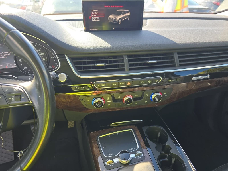 Audi Q7 3.0T Premium Plus, снимка 10 - Автомобили и джипове - 53104450