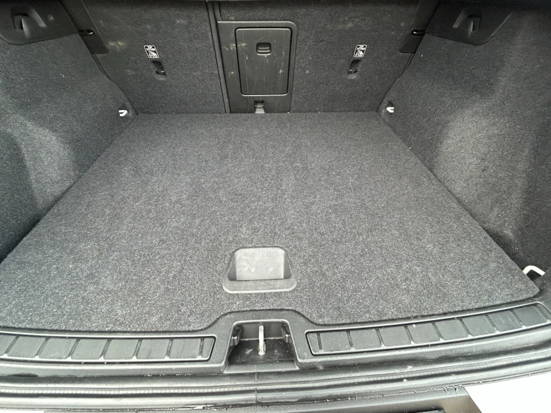 Volvo XC40 2018 AWD, снимка 16 - Автомобили и джипове - 53564001