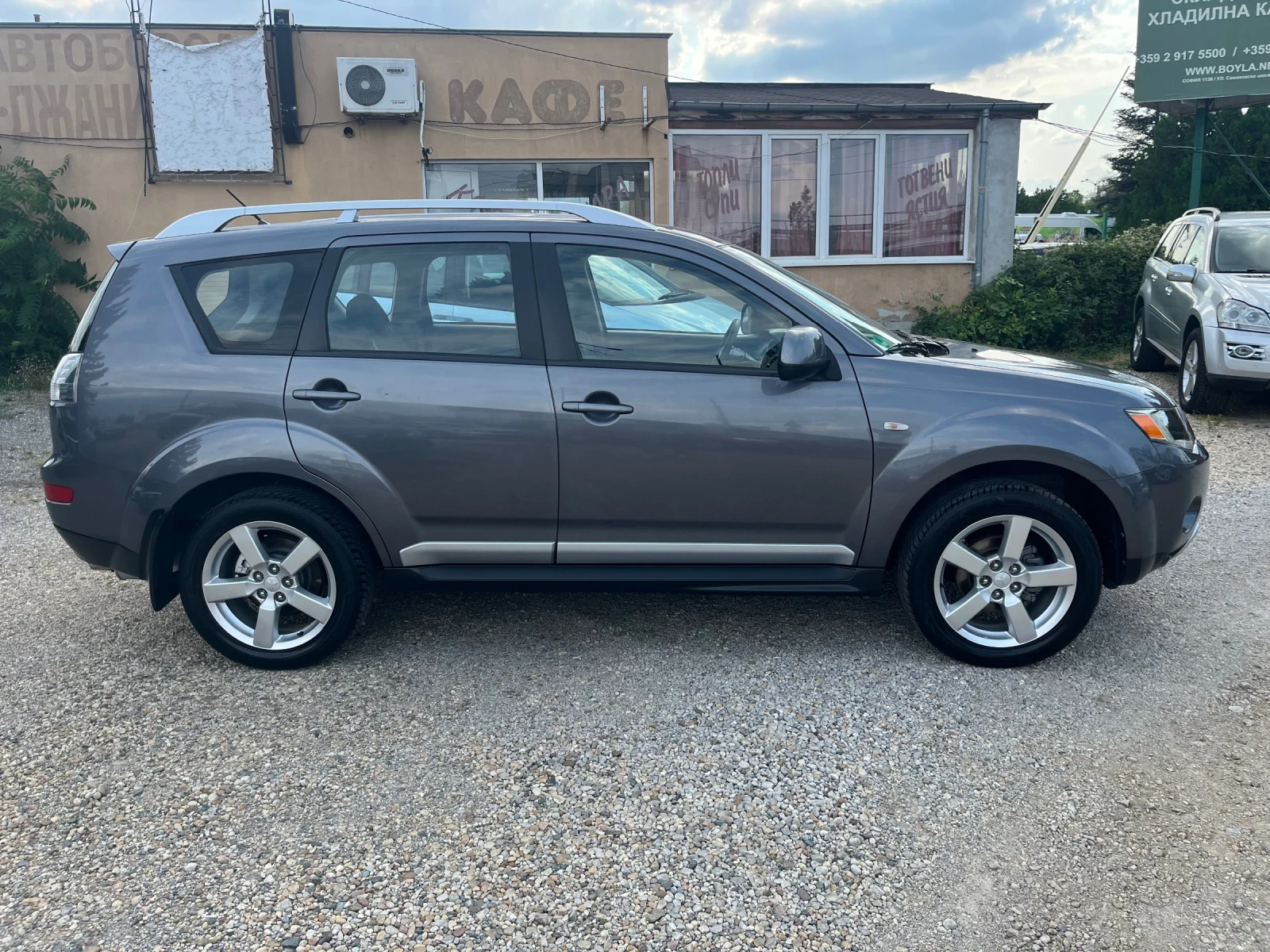 Mitsubishi Outlander 2.4-170k.c 4x4 - изображение 5