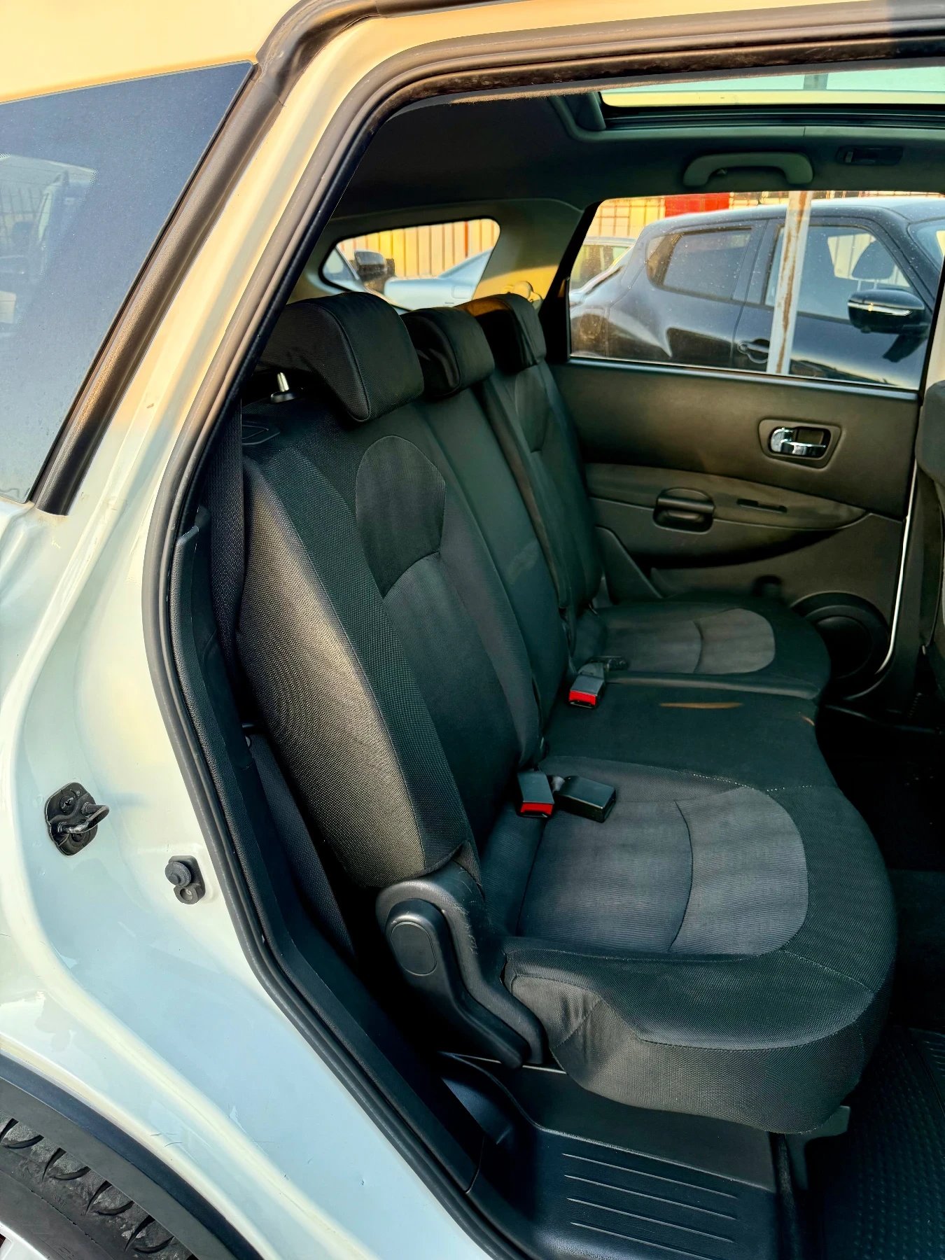 Nissan Qashqai + 2* 4х4* Нов внос* Италия* Реален* Клима* Нави* Б - изображение 5