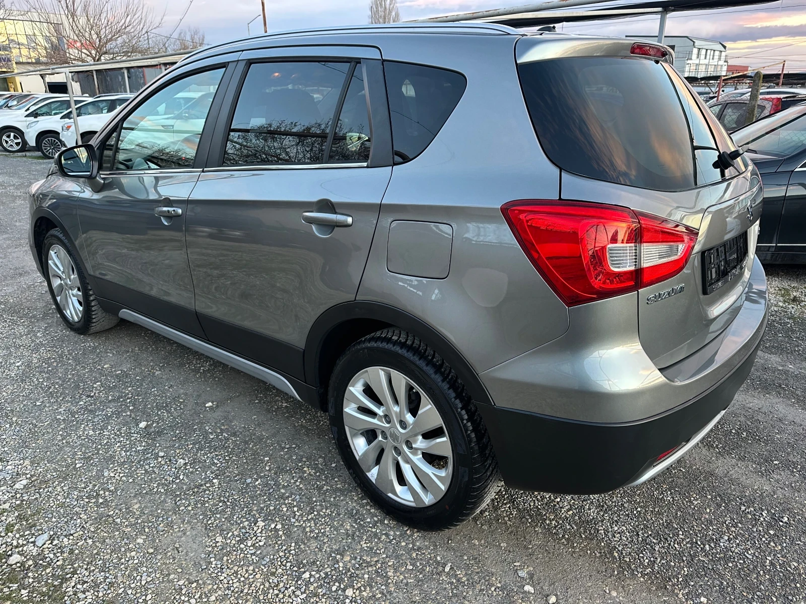 Suzuki SX4 S-Cross 1.6 D-120k.s.-140 000 km.ПЕРФЕКТЕН - изображение 4