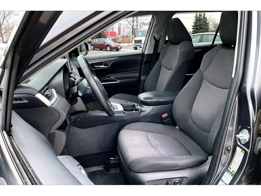 Toyota Rav4 XLE* Подгрев* One Owner - изображение 10