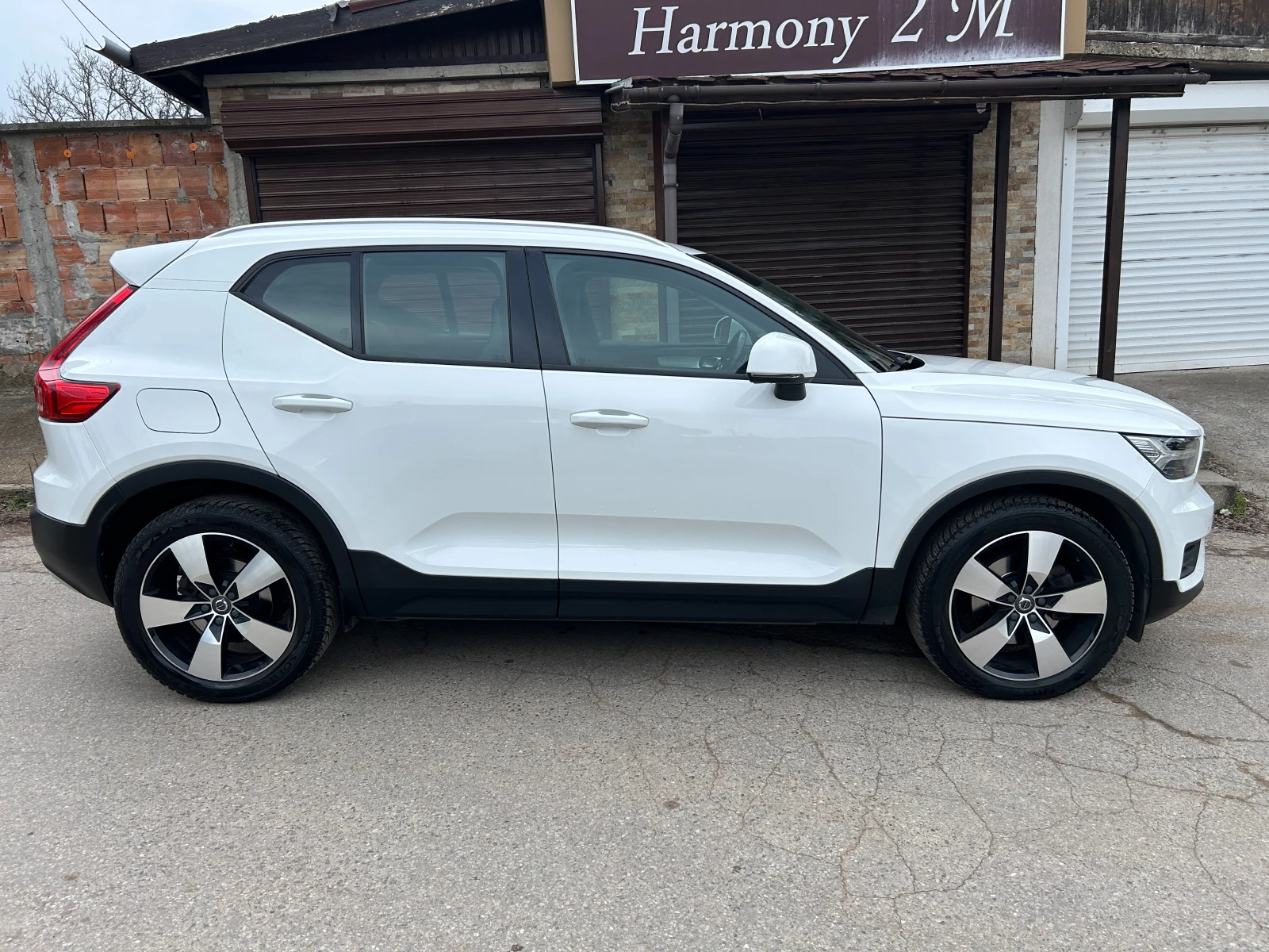 Volvo XC40 2018 AWD - изображение 4