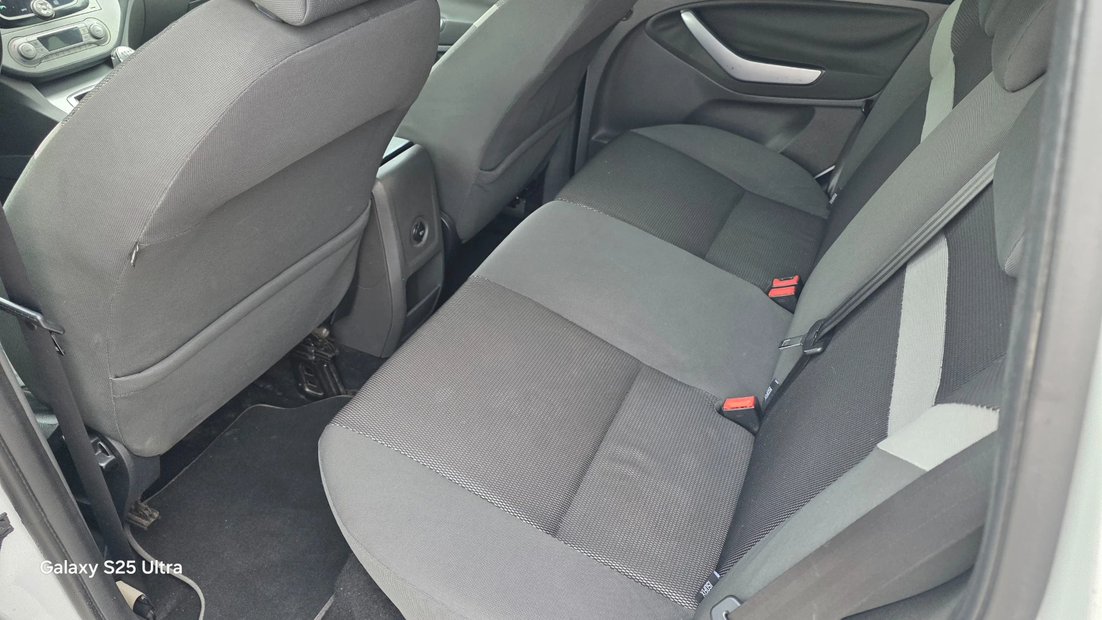Ford Kuga 2.0d, снимка 8 - Автомобили и джипове - 54887271