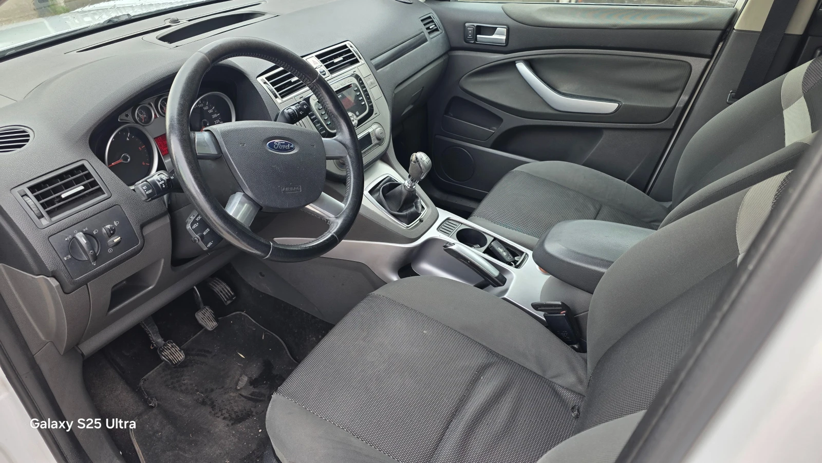 Ford Kuga 2.0d, снимка 7 - Автомобили и джипове - 54887271