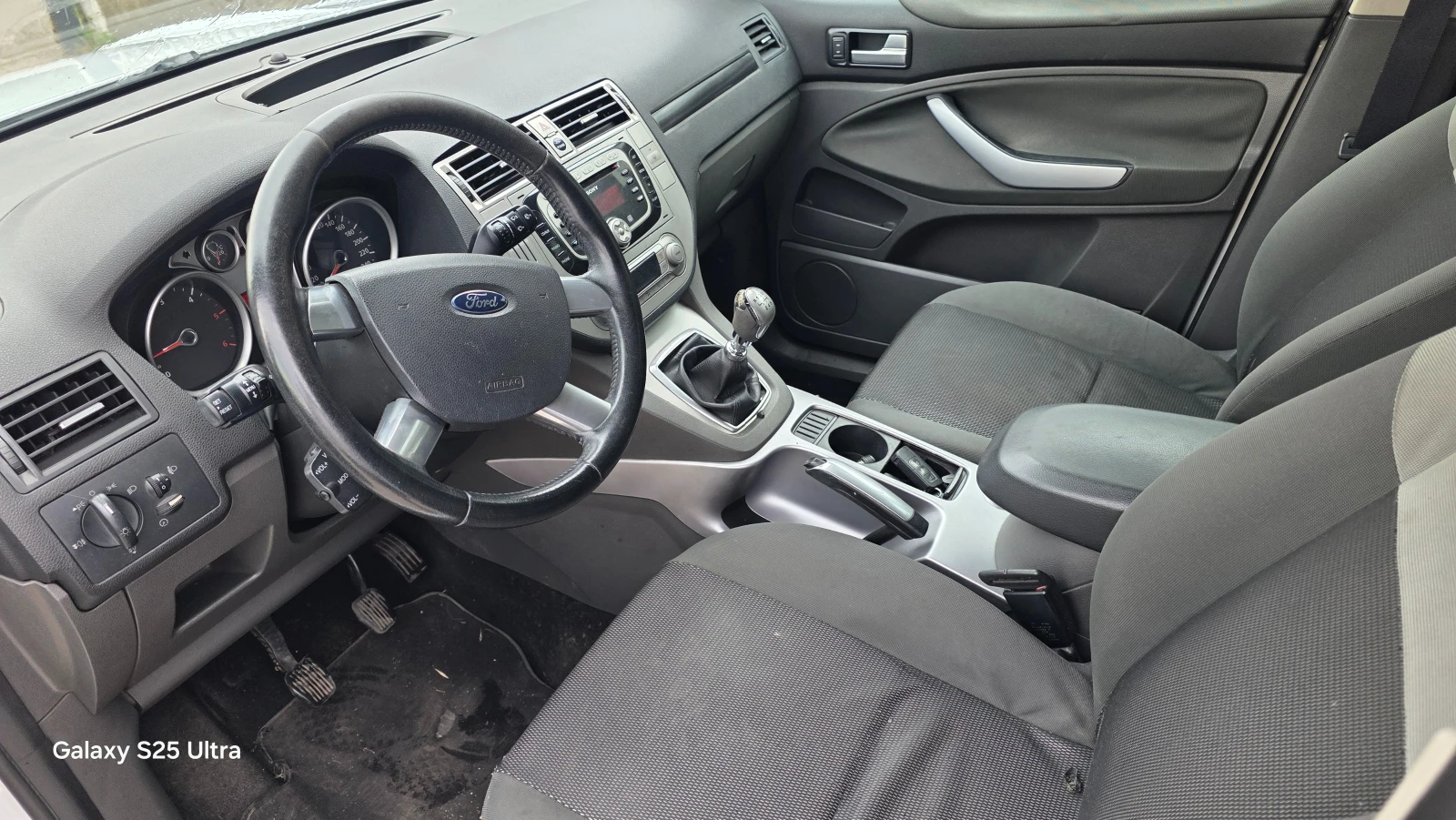 Ford Kuga 2.0d, снимка 6 - Автомобили и джипове - 54887271