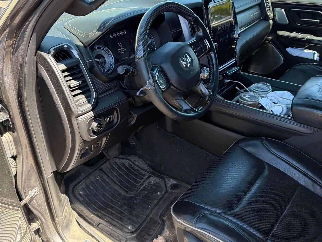 Dodge RAM 1500 Limited /Harman Kardon / ВЪЗДУХ / АВТОКРЕДИТ , снимка 5 - Автомобили и джипове - 55046387