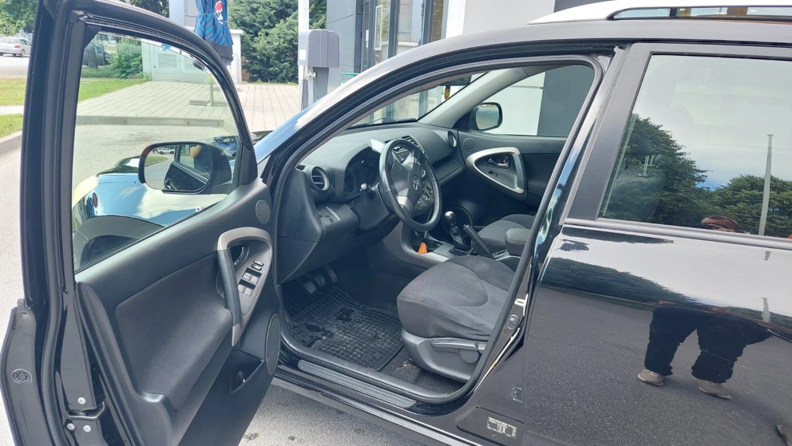Toyota Rav4, снимка 2 - Автомобили и джипове - 55103954