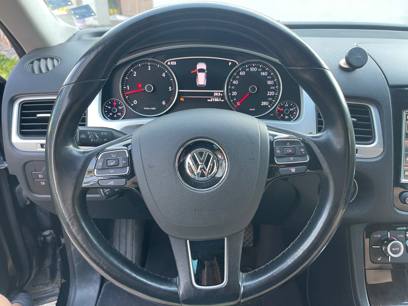 VW Touareg TDI 3.0 242 hp N1, снимка 9 - Автомобили и джипове - 56010936