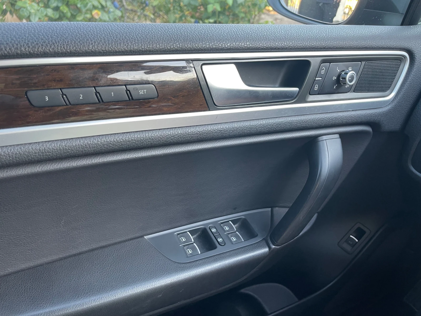 VW Touareg TDI 3.0 242 hp N1, снимка 15 - Автомобили и джипове - 56010936