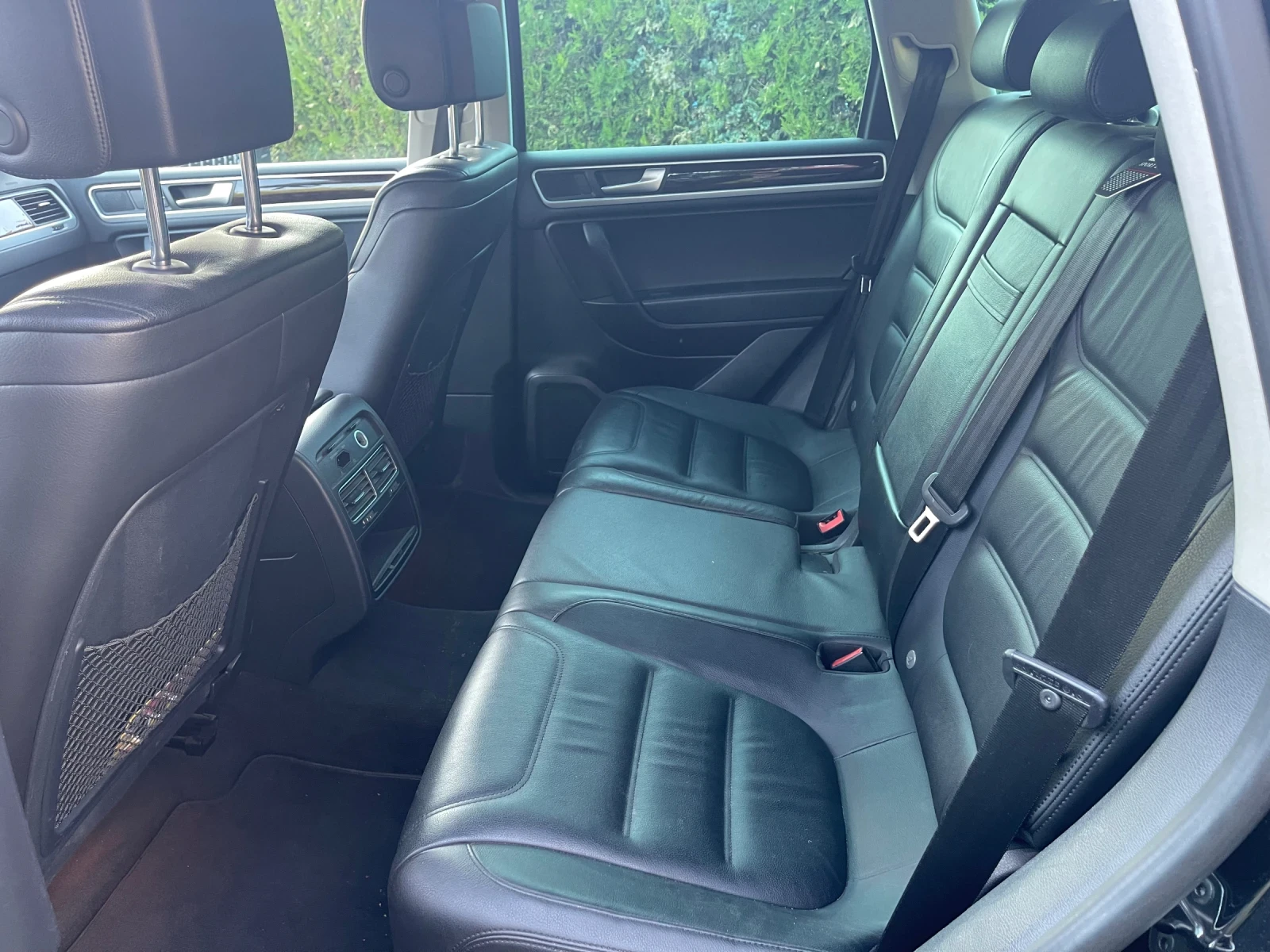 VW Touareg TDI 3.0 242 hp N1, снимка 12 - Автомобили и джипове - 56010936