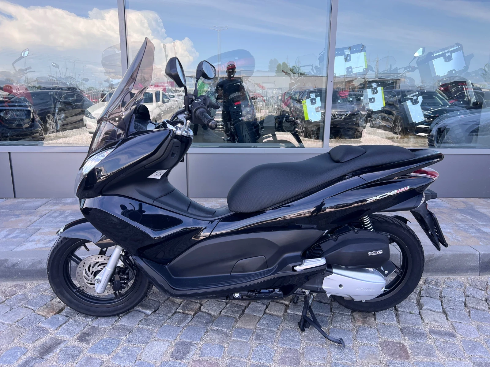 Honda Pcx 150i, снимка 4 - Мотоциклети и мототехника - 54930147