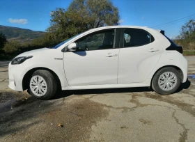 Toyota Yaris Hybrid, снимка 2