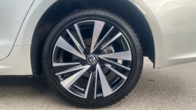 Toyota Corolla 1.8HSD Executive Plus - 53900 лв. / 27558.63 € - 24698959 16