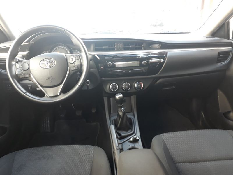 Toyota Corolla 1.6 VVT-i, снимка 7 - Автомобили и джипове - 45194395