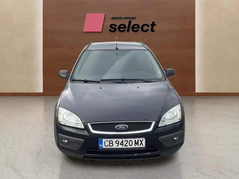 Ford Focus 2.0i, снимка 8 - Автомобили и джипове - 48578210