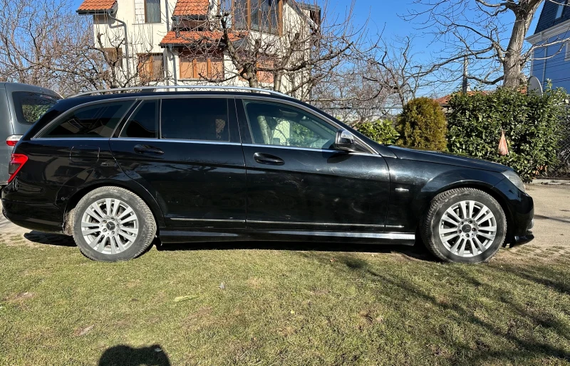 Mercedes-Benz C 220, снимка 5 - Автомобили и джипове - 49044746