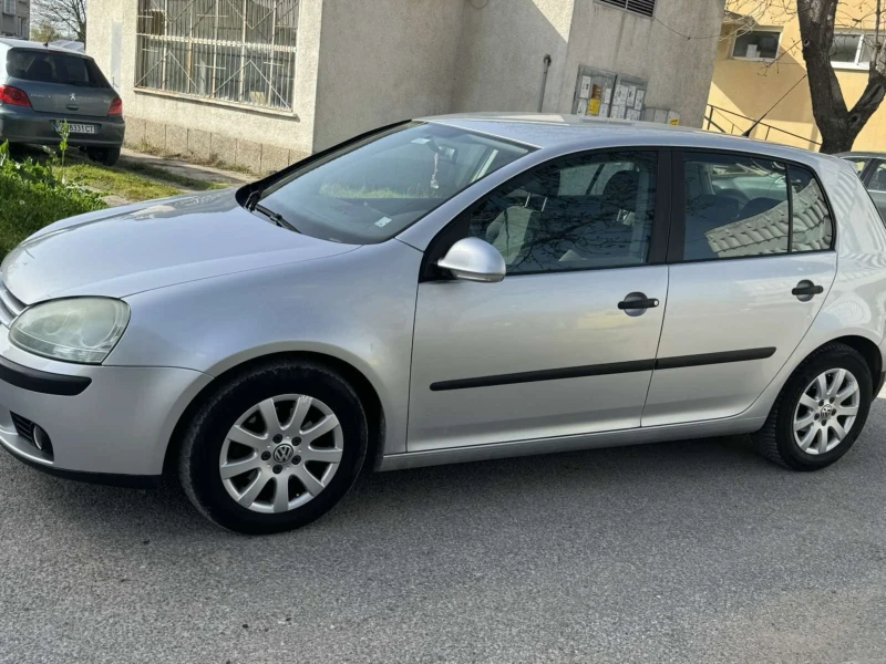 VW Golf 1.9, снимка 3 - Автомобили и джипове - 49211110