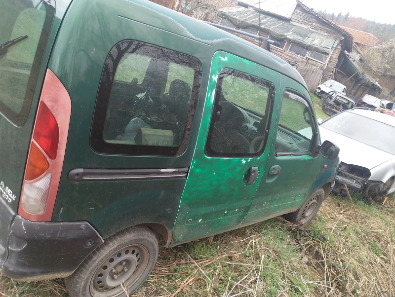 Renault Kangoo 1.9 Чист дизел , снимка 4 - Автомобили и джипове - 50541777