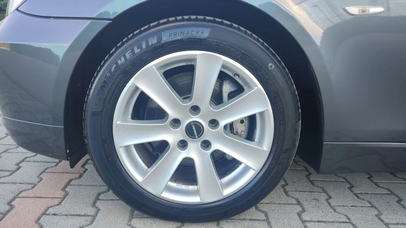 BMW 530 D Xdrive FACELIFT , снимка 4 - Автомобили и джипове - 51876932