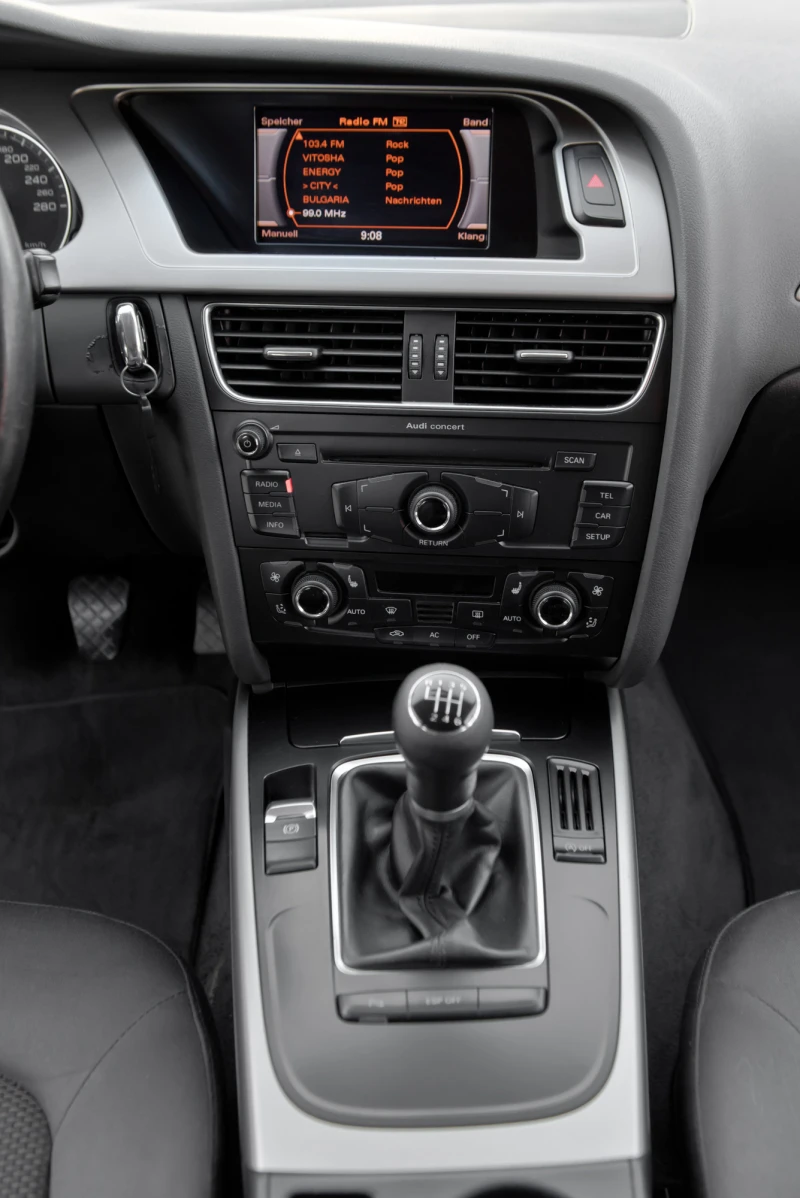 Audi A4 Allroad 2.0 TDI - ALLROALD - QUATTRO - LED, снимка 16 - Автомобили и джипове - 52203987