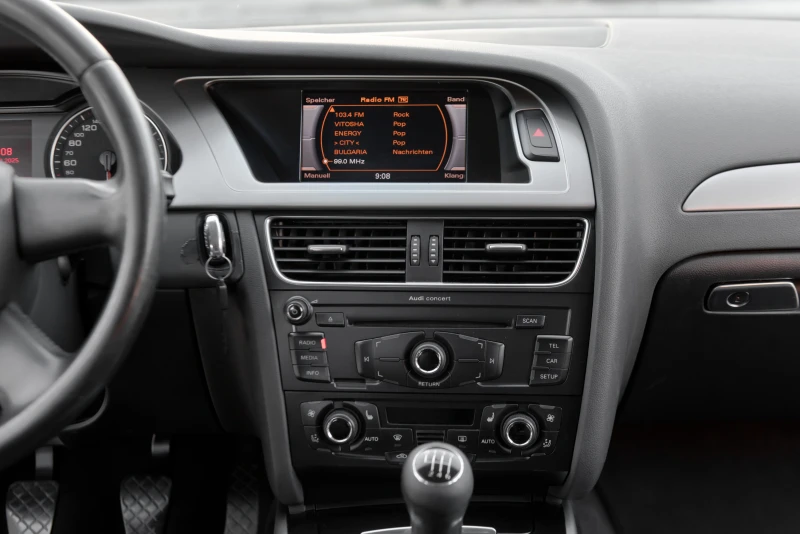 Audi A4 Allroad 2.0 TDI - ALLROALD - QUATTRO - LED, снимка 15 - Автомобили и джипове - 52203987