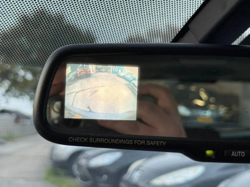 Toyota Verso 1.8 VVT-i С Гаранция | Очакван внос!, снимка 10 - Автомобили и джипове - 52376224