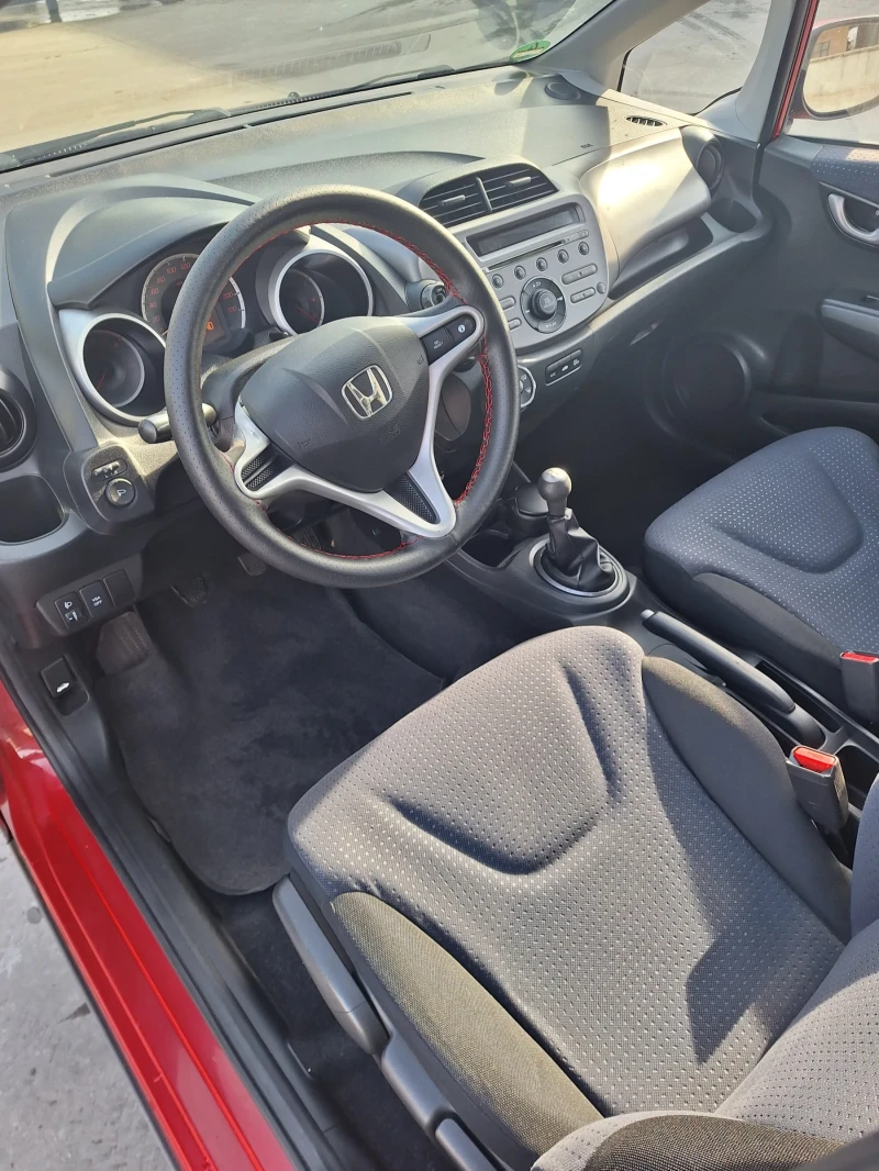 Honda Jazz, снимка 4 - Автомобили и джипове - 52839777