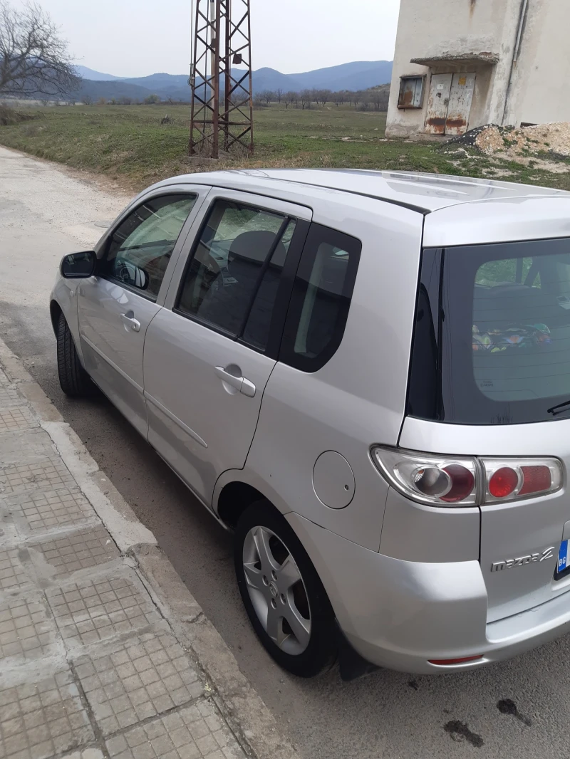 Mazda 2 1.4 Dizel, снимка 11 - Автомобили и джипове - 52929888