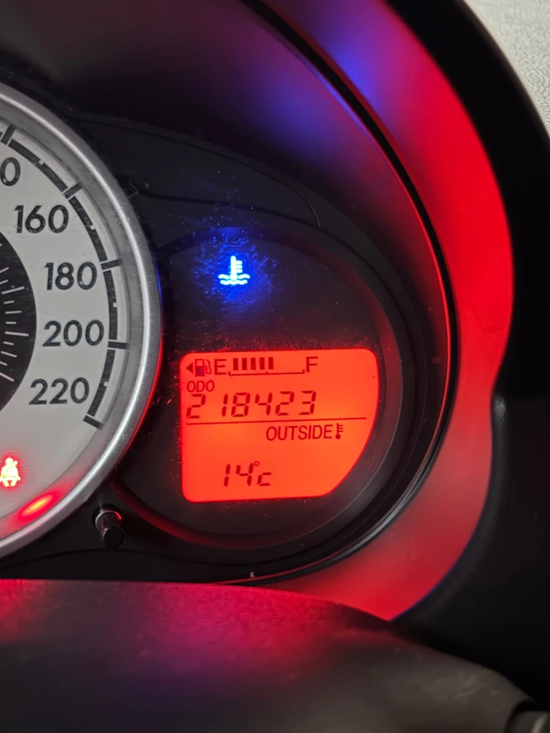 Mazda 2, снимка 3 - Автомобили и джипове - 53013167