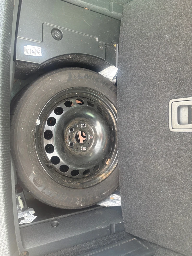 VW Passat 1.6TDI 2013, снимка 16 - Автомобили и джипове - 53205408