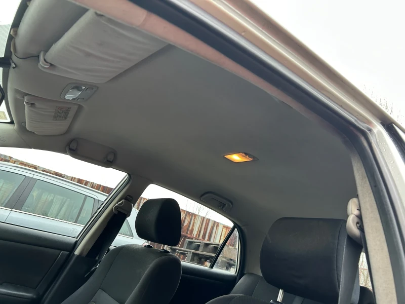 Toyota Corolla 1.4 VVT-i 97 к.с. 155000 км., снимка 14 - Автомобили и джипове - 53387350