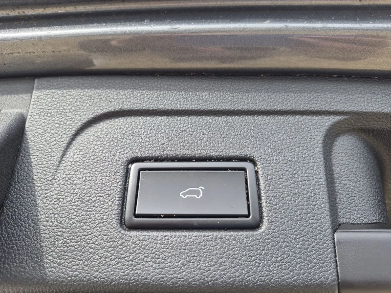 VW Touran АВТОМАТ 2.0tdi 150ps, снимка 9 - Автомобили и джипове - 53561325