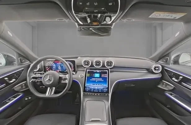 Mercedes-Benz C 300 е = AMG Line = Premium Plus Гаранция, снимка 5 - Автомобили и джипове - 54677792