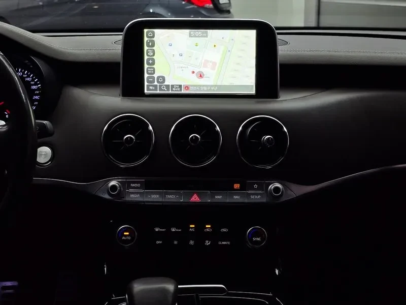 Kia Stinger 3.3 TURBO 2WD MASTERS, снимка 14 - Автомобили и джипове - 55035674