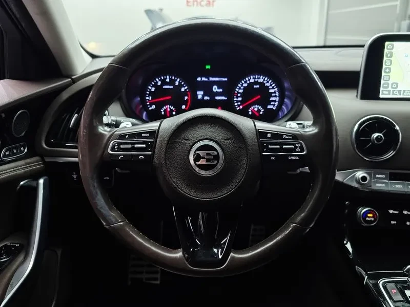 Kia Stinger 3.3 TURBO 2WD MASTERS, снимка 13 - Автомобили и джипове - 55035674