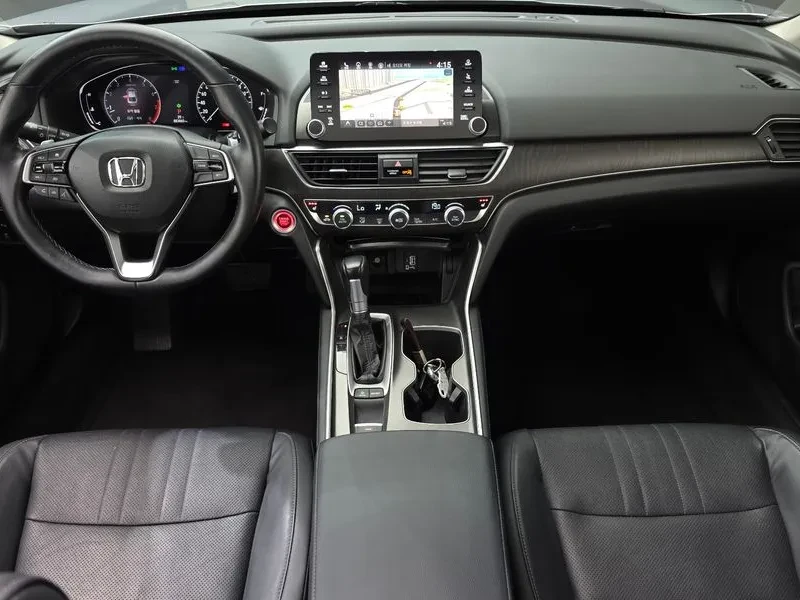 Honda Accord 1.5 Turbo, снимка 7 - Автомобили и джипове - 55700620