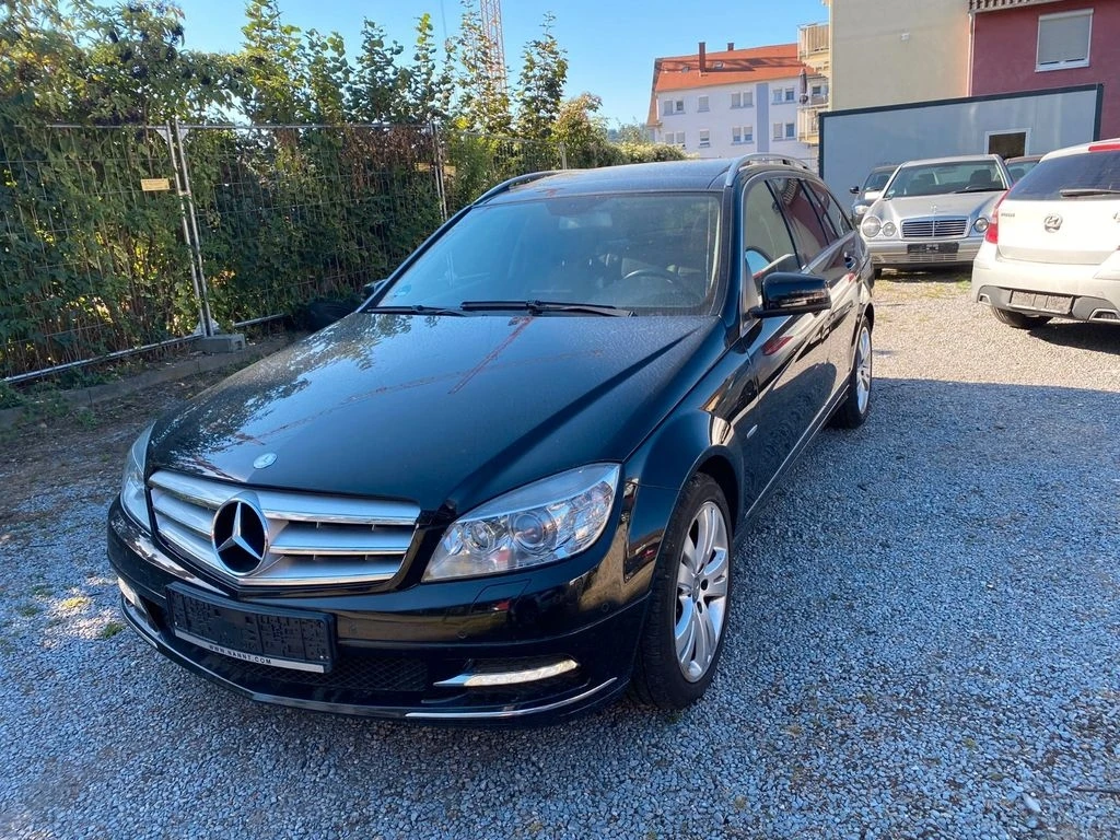 Mercedes-Benz C 220 W204, снимка 1