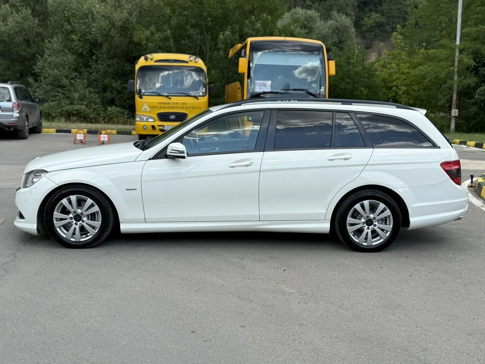 Mercedes-Benz C 220 CDI AMG* Климатроник* Автоматик - изображение 9
