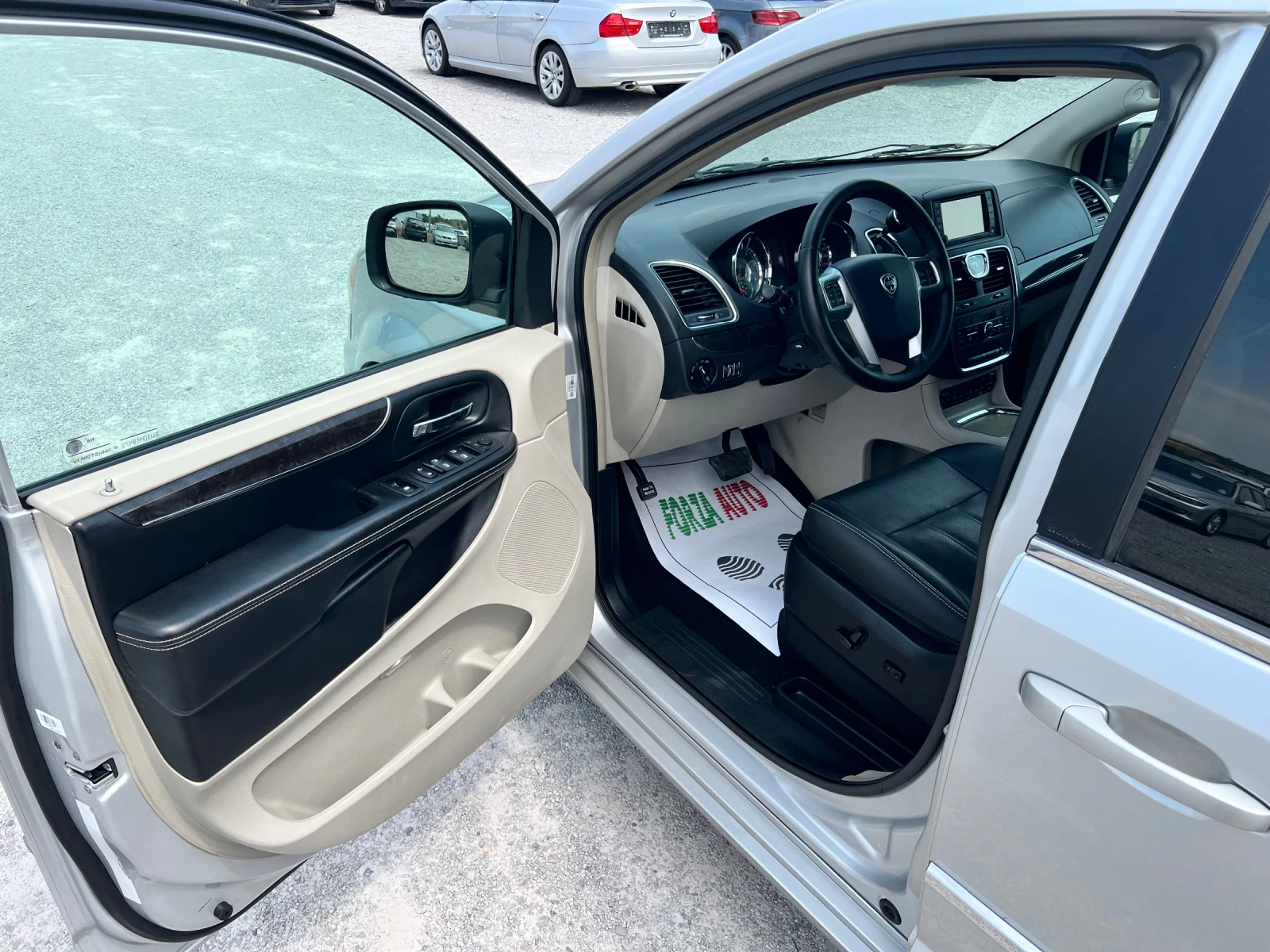 Lancia Voyager 2.8 CRDI-GOLD-7МЕСТА-КАМЕРА - изображение 7