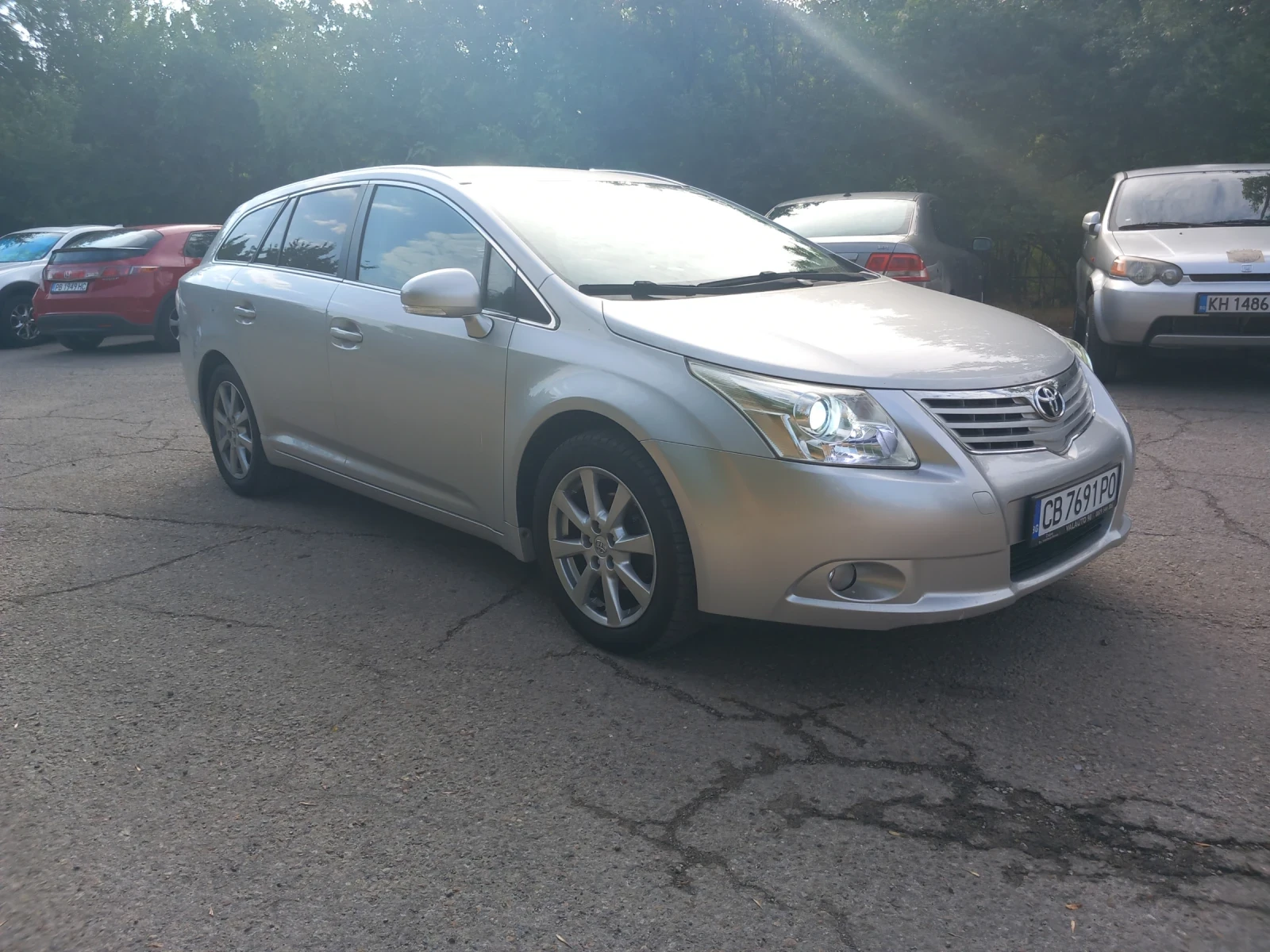 Toyota Avensis 2.0 i АВТОМАТИК - изображение 3