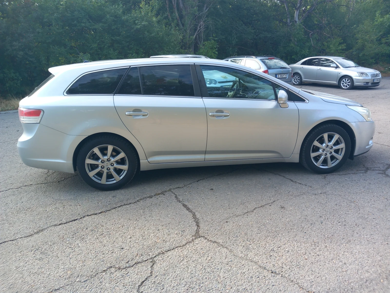 Toyota Avensis 2.0 i АВТОМАТИК - изображение 4