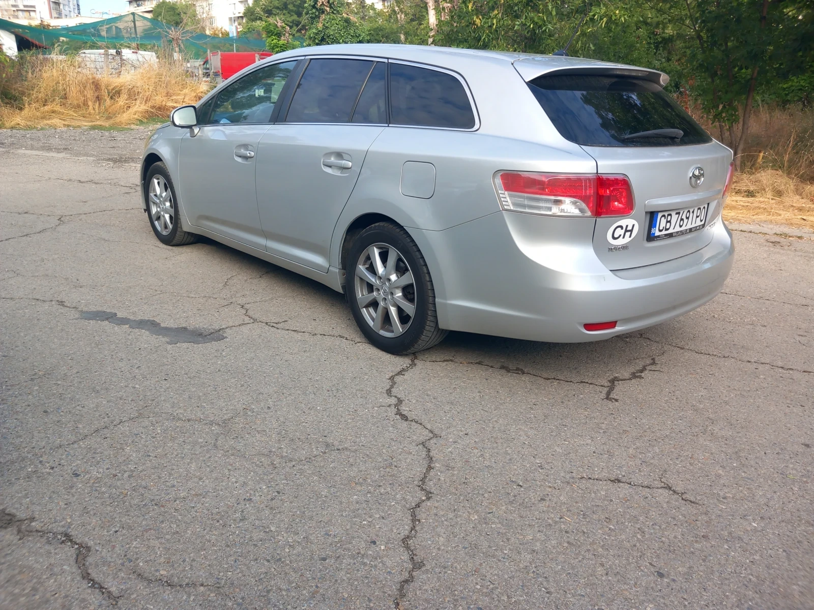 Toyota Avensis 2.0 i АВТОМАТИК - изображение 7