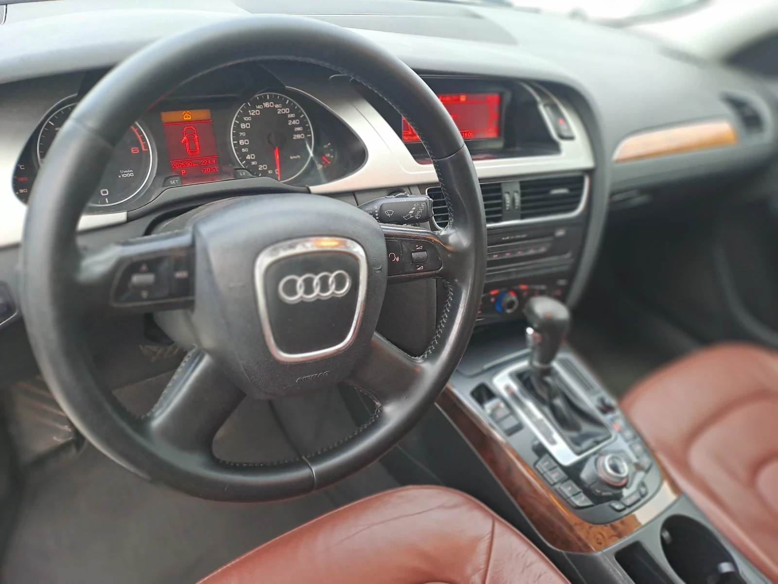 Audi A4 2.0TDI, Автоматик, Климатроник  | Mobile.bg — изображение 13