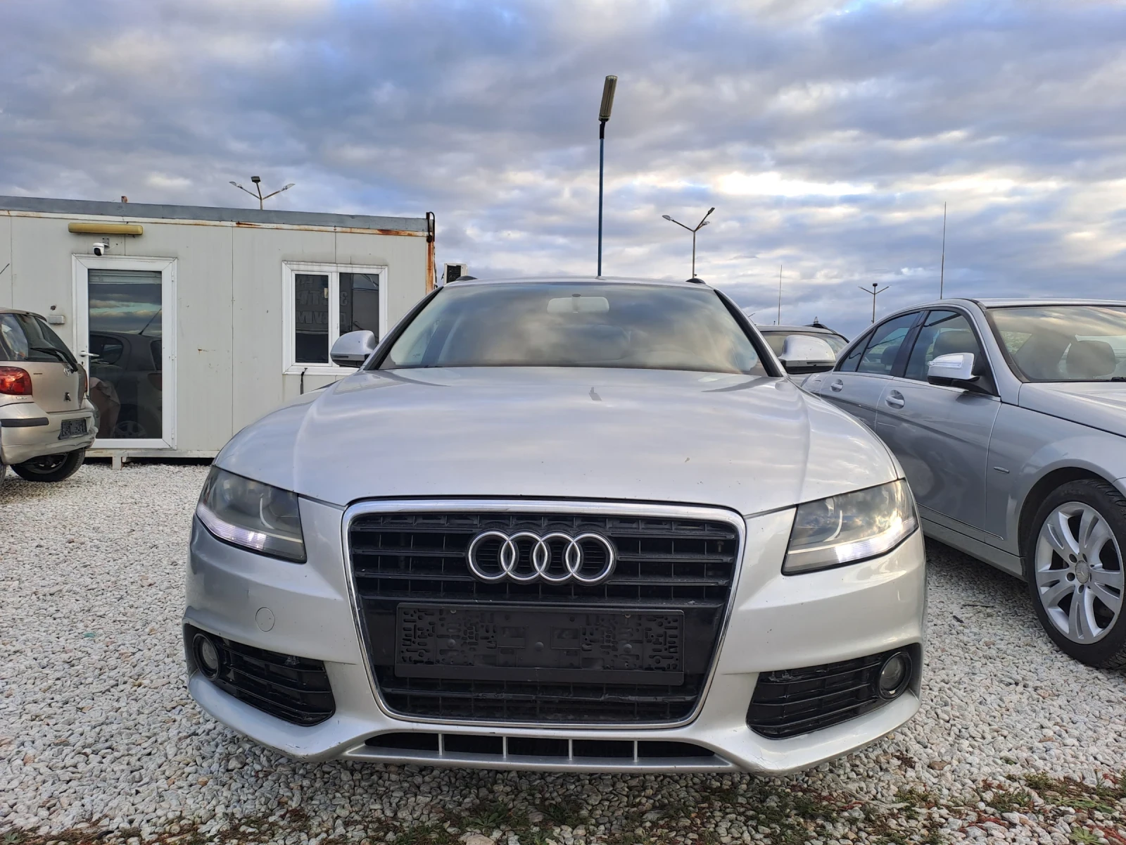 Audi A4 2.0TDI, Автоматик, Климатроник  - изображение 2