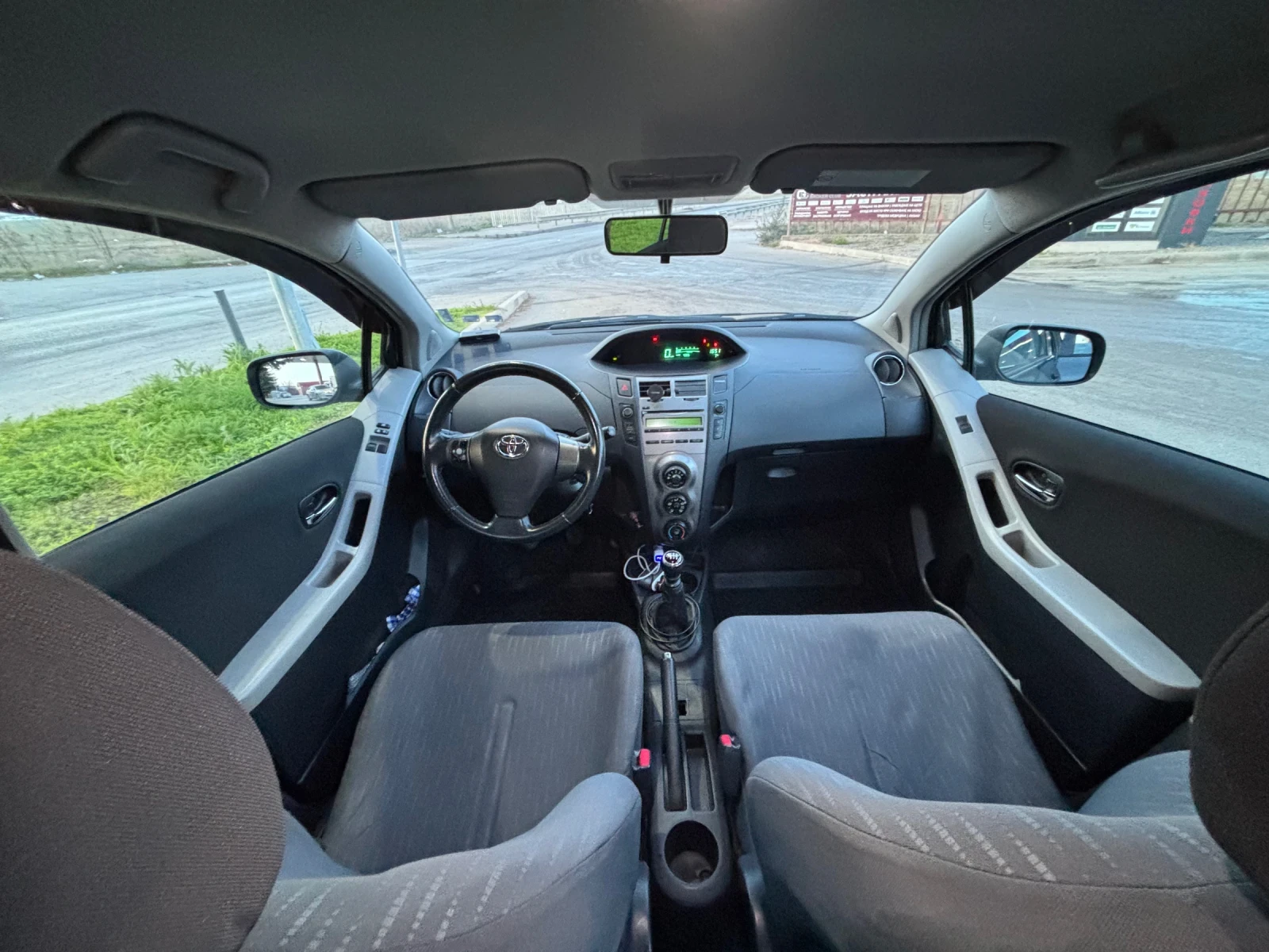 Toyota Yaris  - изображение 6